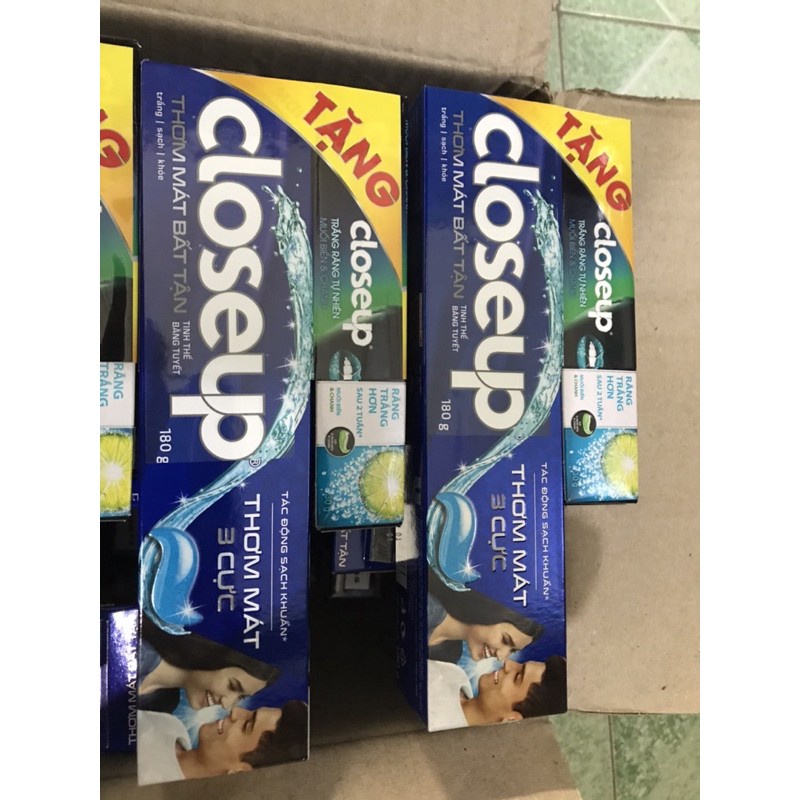 Kem đánh răng Close up Lộc đề 180g