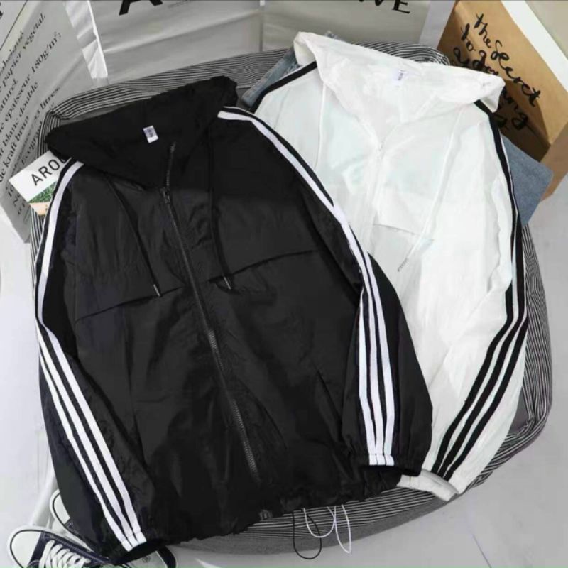 Áo khoác dù unisex nam nữ ba sọc đều mặc được kiểu dáng thể thao thời trang