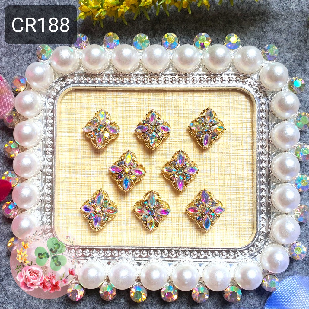 Mã CR181 - CR188 . Charm kim loại đính đá trang trí móng siêu xinh.
