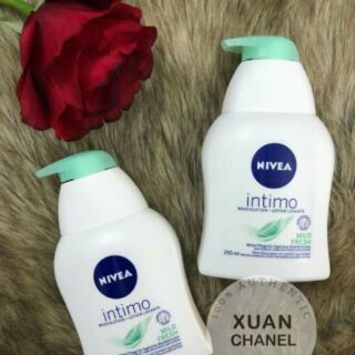 Dung dịch vệ sinh phụ nữ Nivea Intimo 250ml