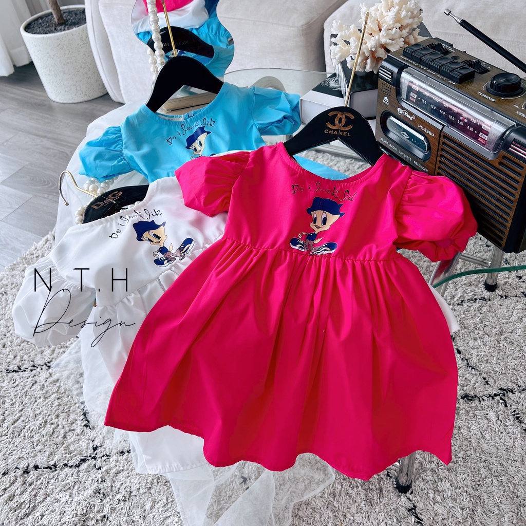 B201- VÁY THÔ BÉ GÁI TAY BỒNG HÌNH VỊT