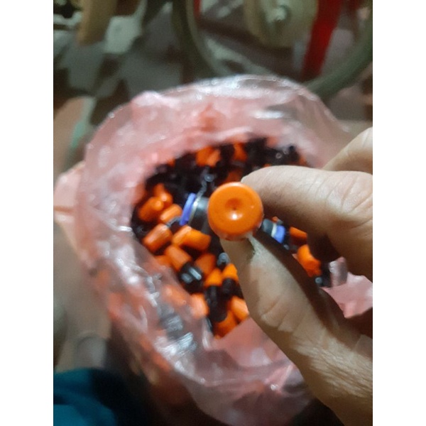 Béc phun sương đỏ loại 1 hướng và  5 hướng lọai 1 + T nối nhanh ống 8mm ( Bộ như hình loại 1 )