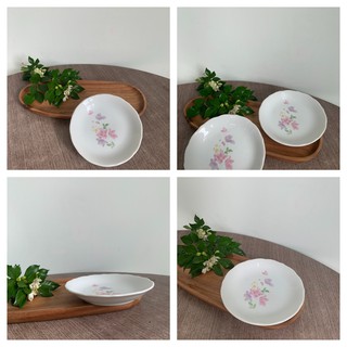 Bộ 2 dĩa sứ trắng Nhật điểm hoa cho bàn ăn thêm xinh