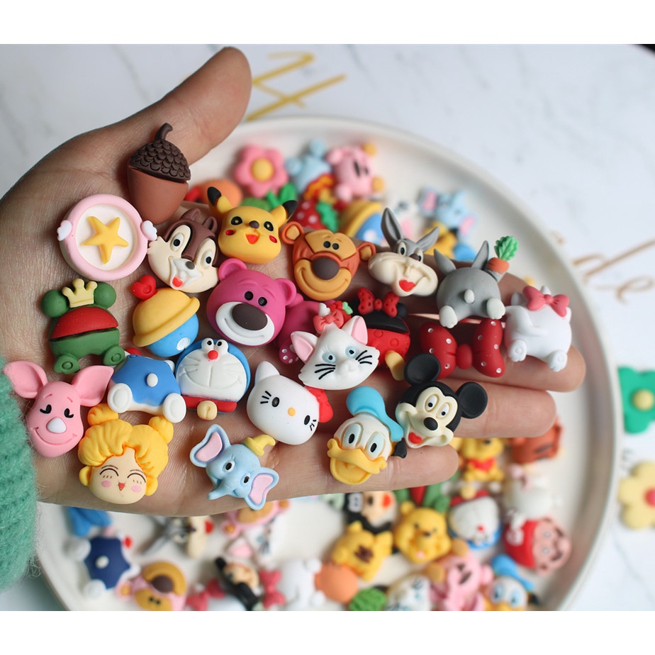 Sticker được chọn mẫu, jibbitz gắn dép sục , charm hoạt hình