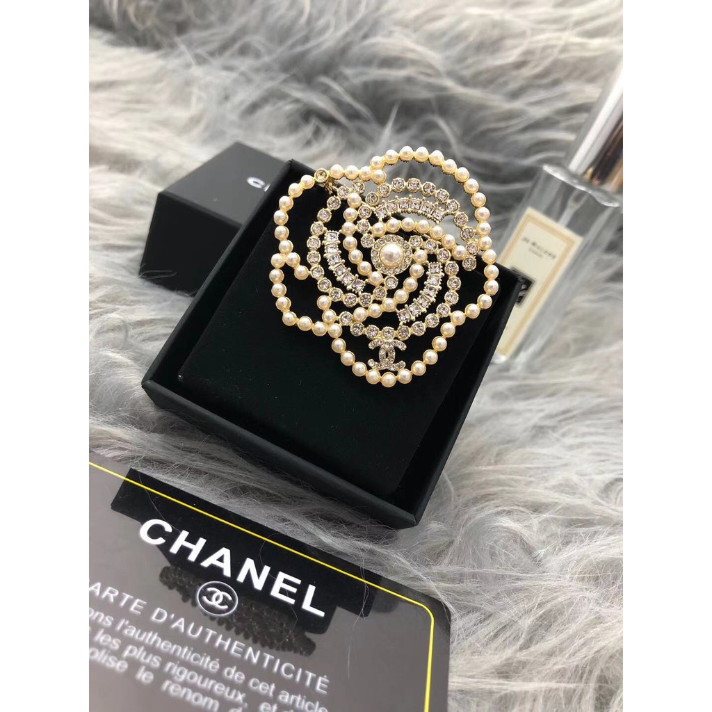 Trâm cài áo phong cách vintage