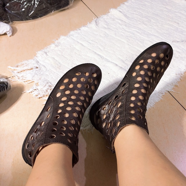 Bốt c mai phương
