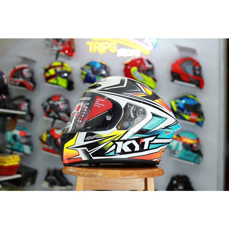 Mũ Fullface KYT TT-Course