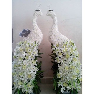 xốp chim công cắm hoa trang trí lễ chùa