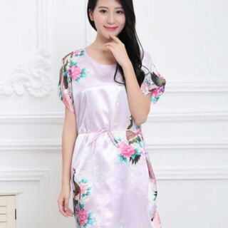 Váy lụa phi bóng