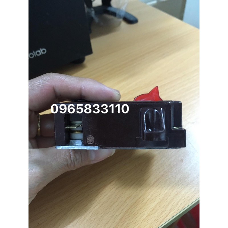 Role tím bình nóng lạnh ariston đời đầu