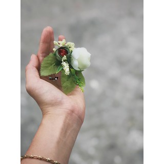 Cài áo chú rể - tone trắng