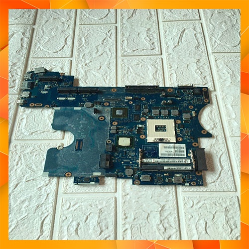 Main xác laptop dell e6520 chip set còn zin keo