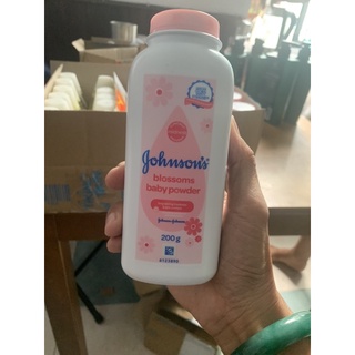 Phấn thơm Johnson's Baby Powder cho bé hương hoa 200g