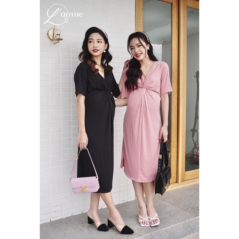 Váy bầu đẹp Cindy xoắn ngực chất dập ly được thiết kế bởi LAMME