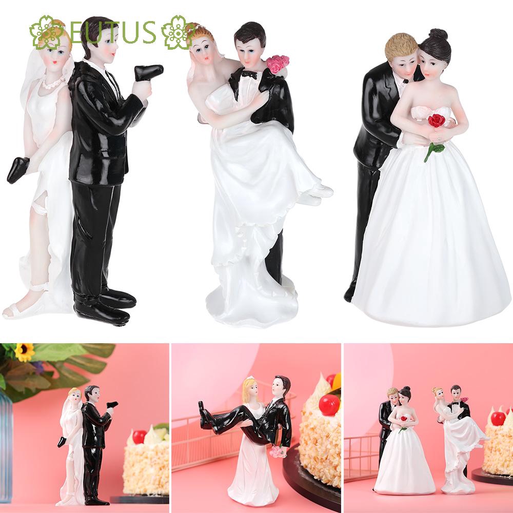 Mô Hình Cô Dâu Chú Rể Trang Trí Tiệc Cưới tại Nước ngoài