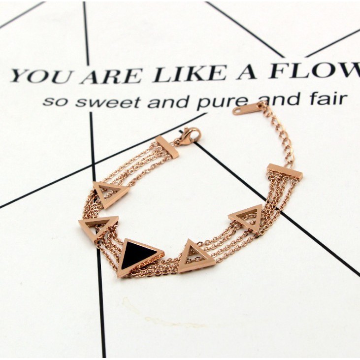 Lắc Tay Titan Không Đen TT 0973