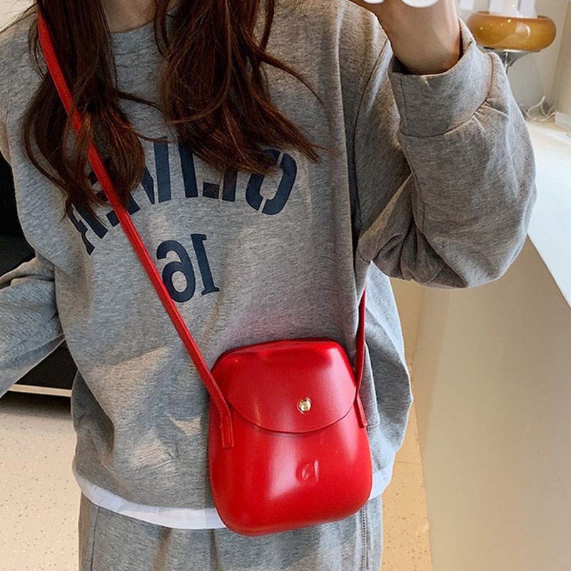 Túi đeo chéo Ielgy kiểu dáng yên ngựa cao cấp dễ phối đồ