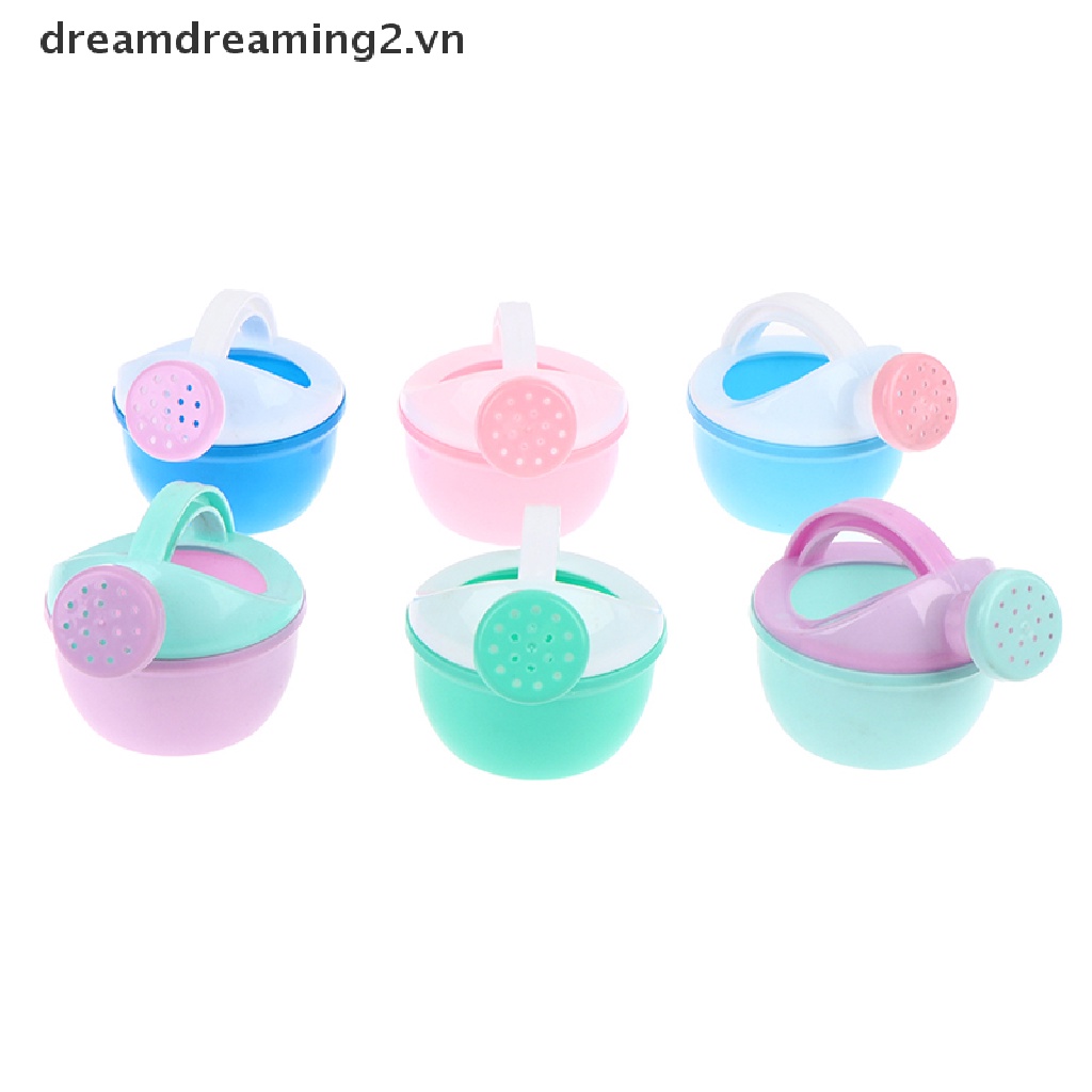 Bình Tưới Cây Bằng Nhựa Nhiều Màu Sắc Dễ Thương