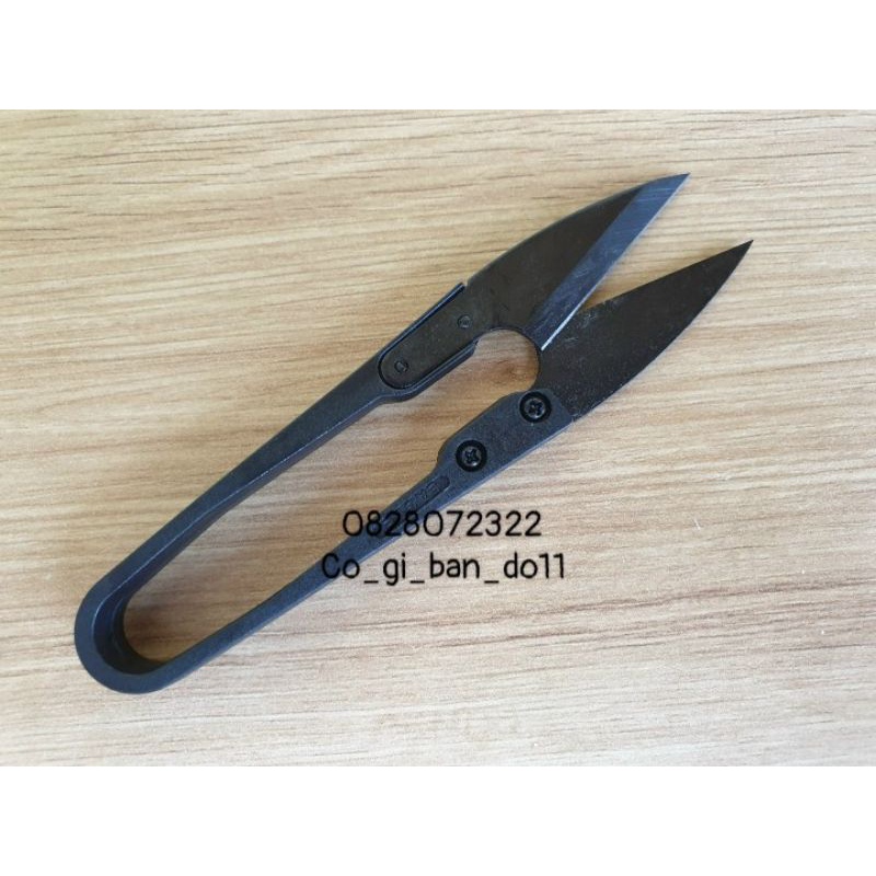 Bộ Dụng Cụ May Vá Tiện Ích Có Kèm Hộp Đựng.