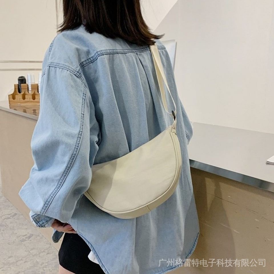 Túi Đựng Điện Thoại Đeo Chéo Vai Bằng Nylon Chống Nước Đơn Giản Phong Cách Hàn Quốc Cho Nữ