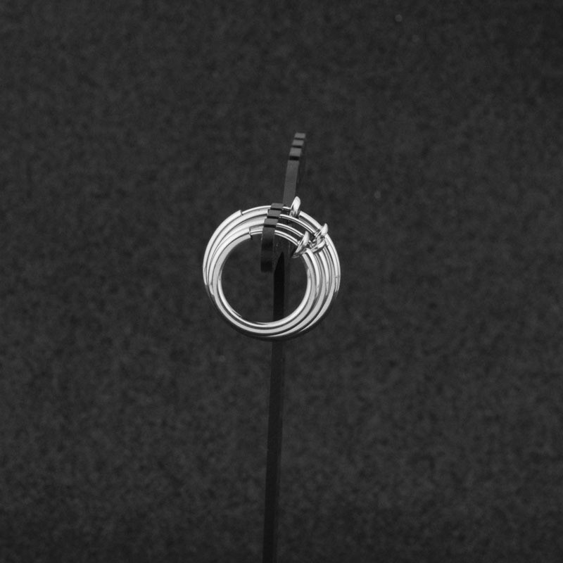 Khuyên kẹp nhiều màu, nhiều size, dày 2.3MM không gỉ sét
