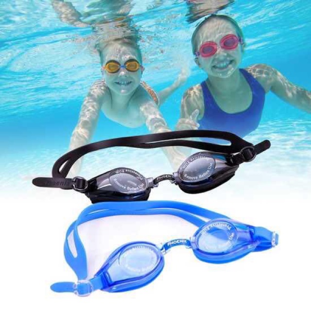 Kính bơi cho bé