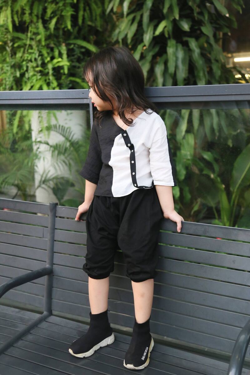 Áo đũi phối trắng đen Kid( dây oze)