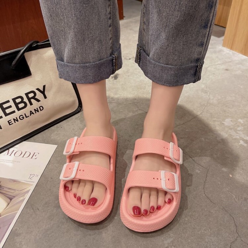 Dép bánh mỳ hai quai ngang cài đai