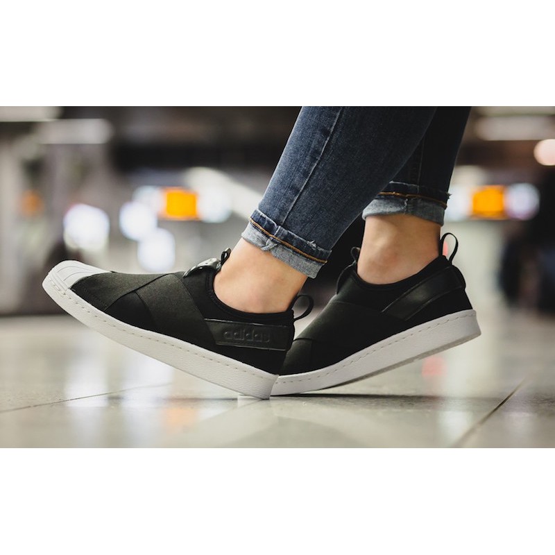 Giày thể thao Nam sneaker Slip on phong cách màu đen trắng