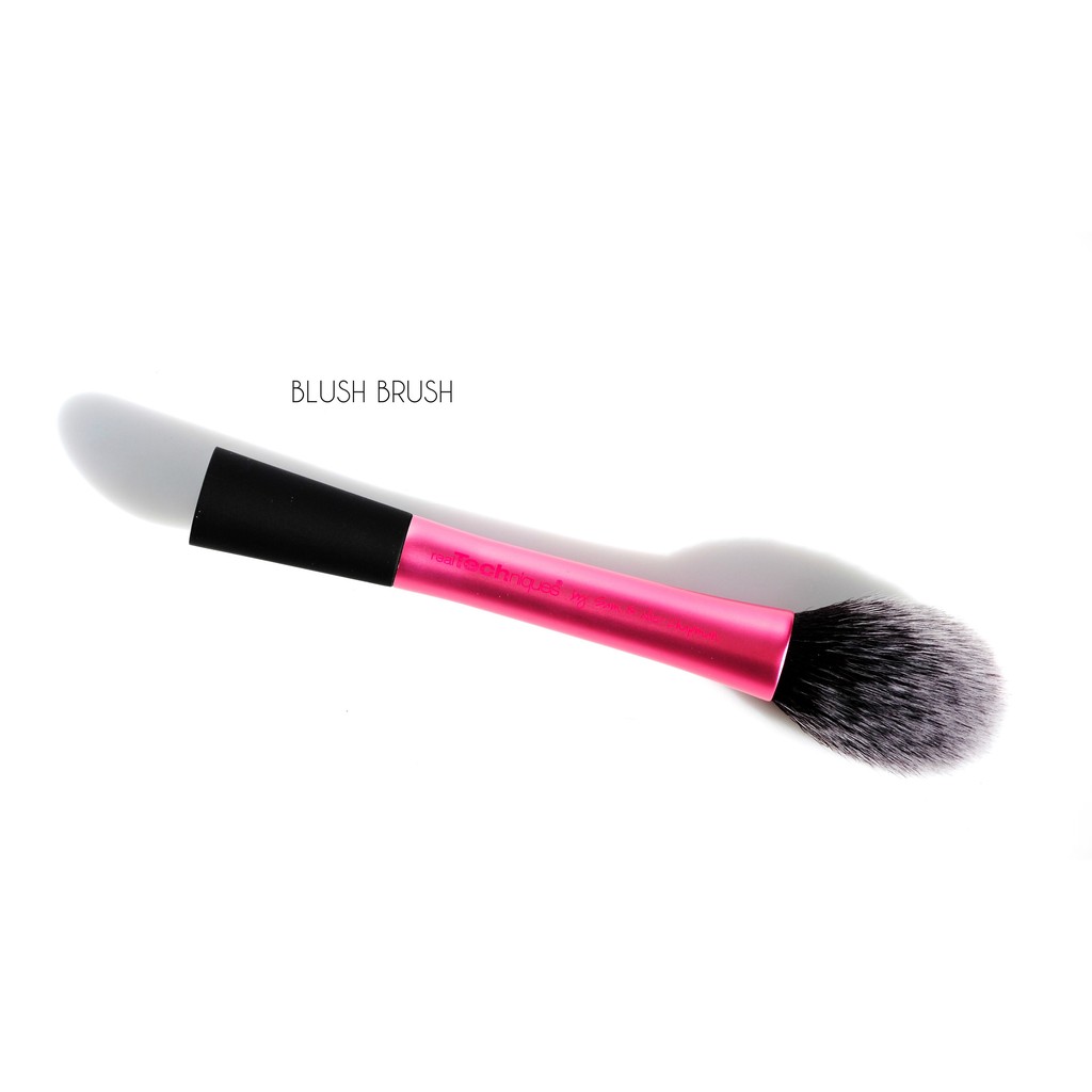 Cọ má hồng Real Techniques Blush Brush