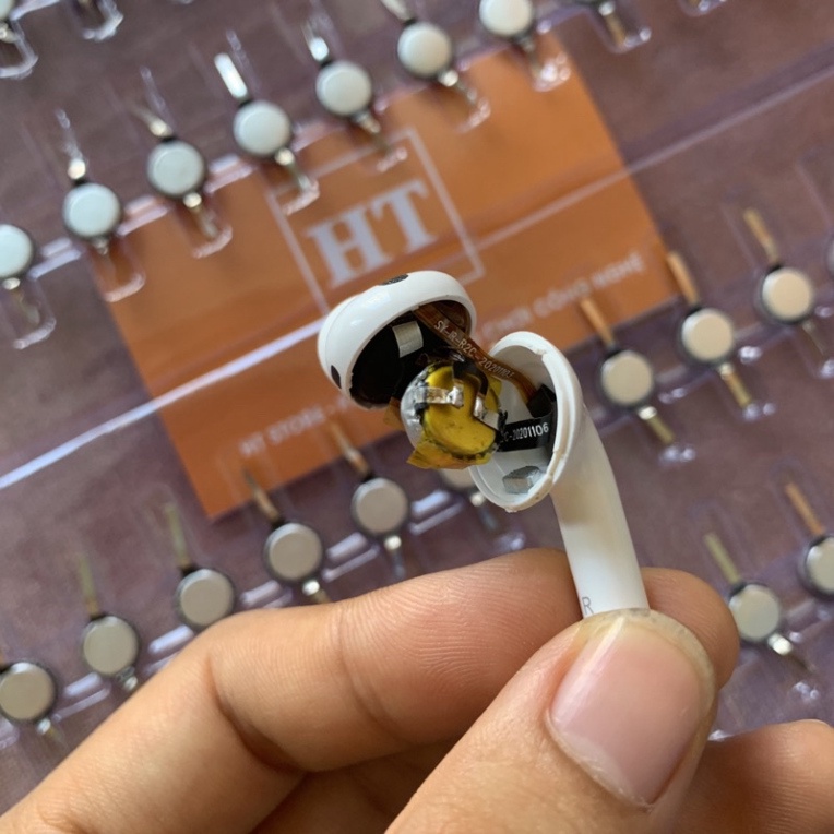 Pin Polyme 3.7V 1040 35mAh dạng tròn nút mềm cho tai nghe Bluetooth TWS