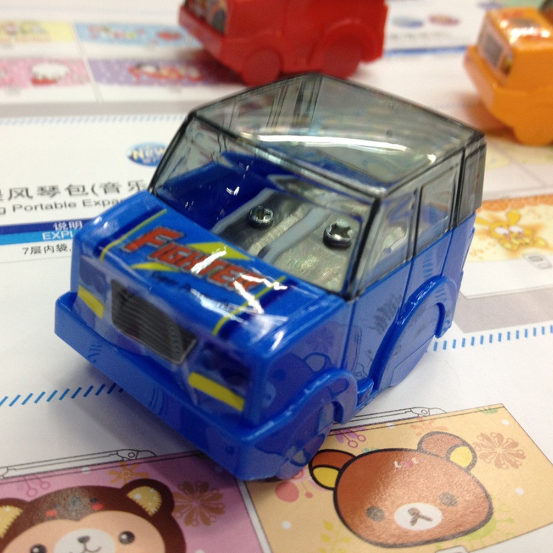 1 Đồ Chuốt Bút Chì Hình Xe Jeep Hoạt Hình Màu Sắc Ngẫu Nhiên