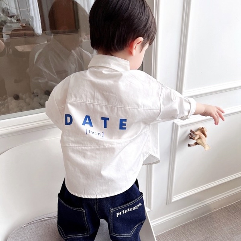 Áo sơ mi bé trai Batala kids áo kaki thô trắng bé trai bé gái Hàn Quốc in chữ cho bé từ 9-25kg SMTR01