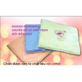 Chăn ủ ấm cho bé sơ sinh
