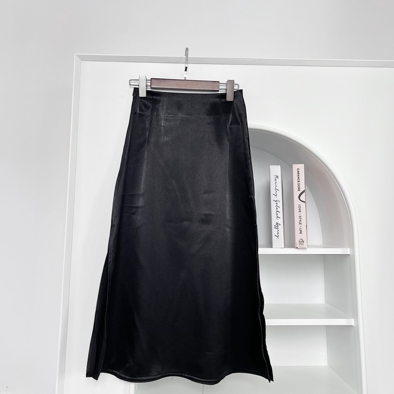 JIKEN SHIRT-CHÂN VÁY PHI MỀM XẺ TÀ