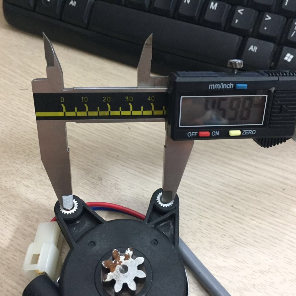 Mô tơ lên xuống kính Chery QQ3 & Daewoo Matiz2