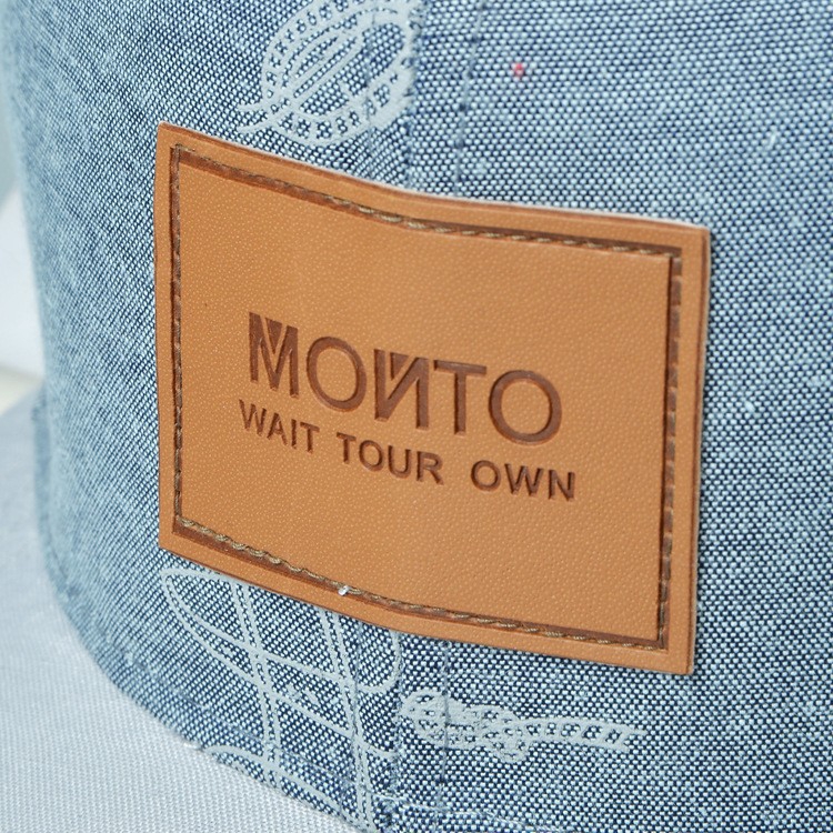 Mũ lưỡi trai denim thêu chữ graffiti thời trang