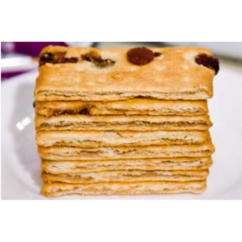 Gói bánh quy Layer kẹp mứt hoa quả 240gr