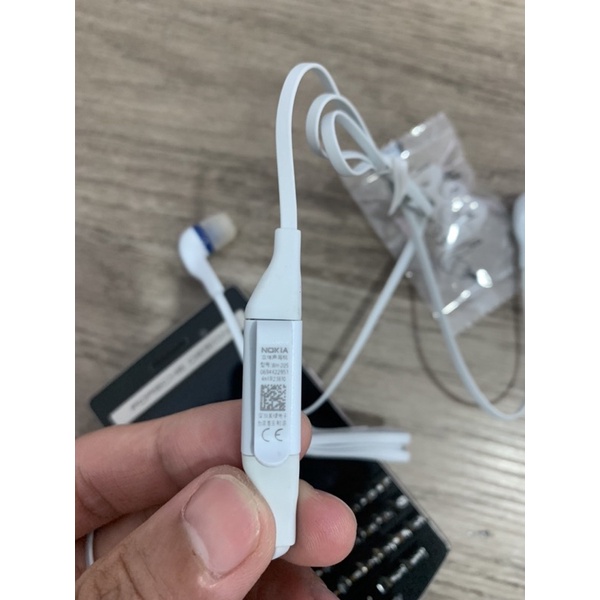 Tai nghe zin nokia cổ có mic đàm thoại