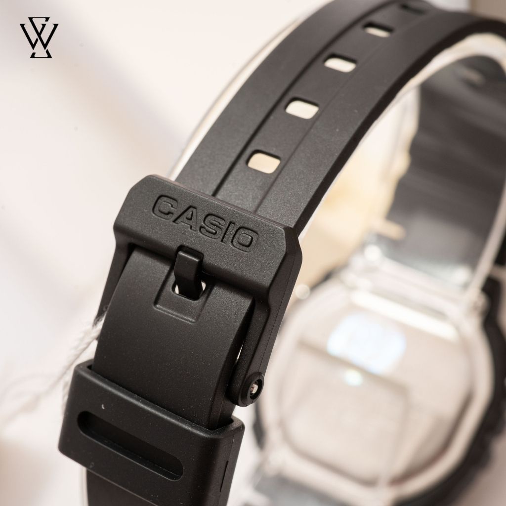 Đồng Hồ Điện Tử Nam Casio WATCHSTORE LA-20WH-1BDF Thiết Kế Mặt Kính Nhựa 30.3mm, Dây Đeo Và Vỏ Nhựa Bền Bỉ, Cá Tính