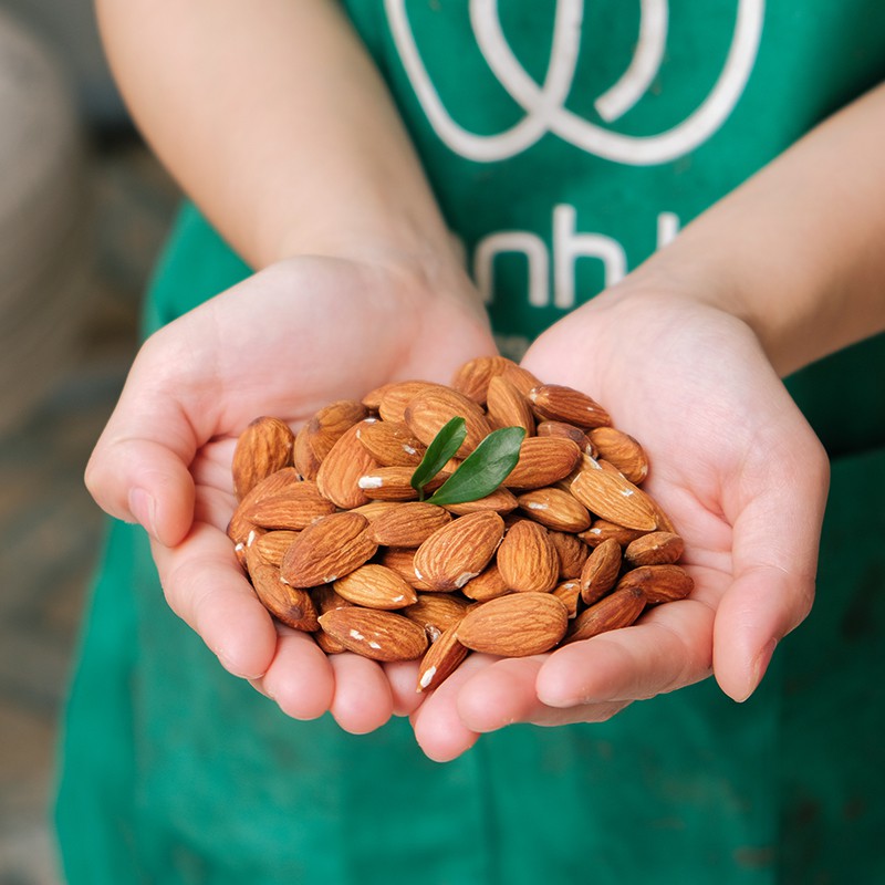 Hạt hạnh nhân Olam sấy chín hoặc sống đã tách vỏ nguyên vị loại A Xanh Lá nhập khẩu Mỹ