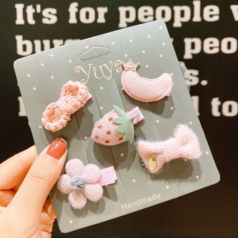 Set of 5 cute Korean style hair clips for babies