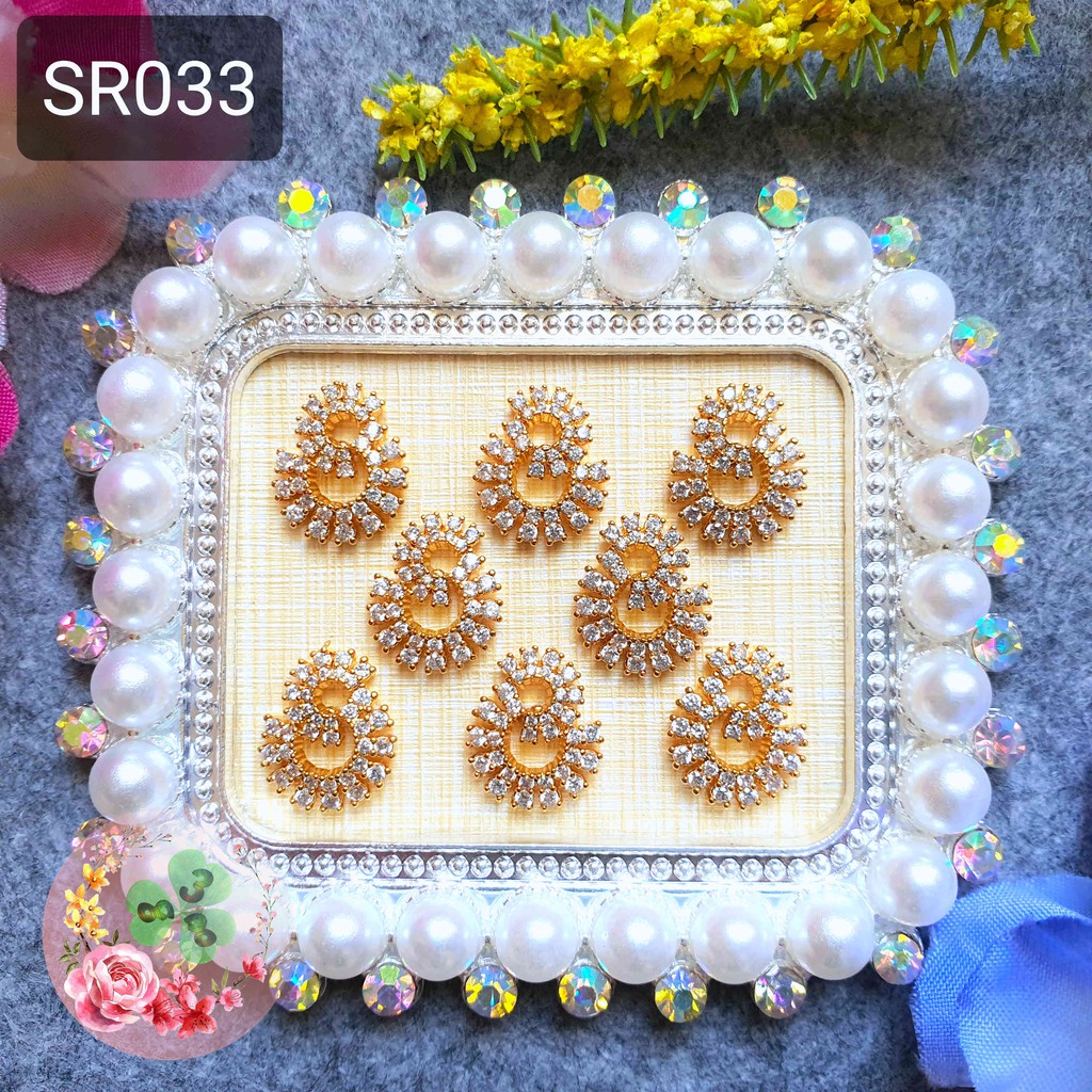 Mã SR033 . Charm kim loại dòng cao cấp đính đá trang trí móng siêu xinh.