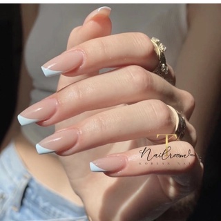 Nailbox viền chéo trắng đơn giản thanh lịch