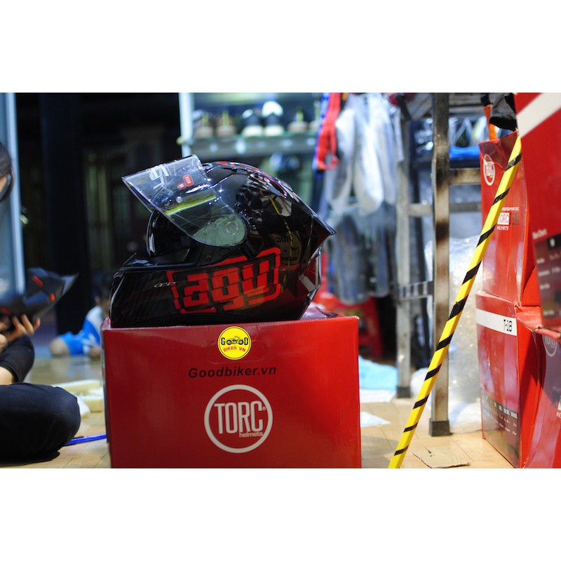Mũ TORC T18 lên tem A.G.V Myth đỏ
