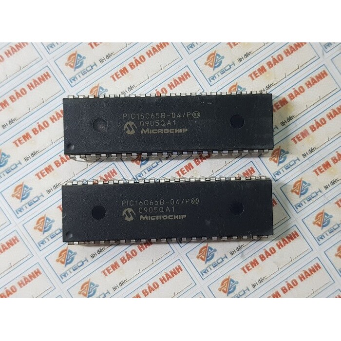 PIC16C65B-04/P Microchip Mikrocontroller 4Kx14 OTP 33I/O 4MHz DIP-40