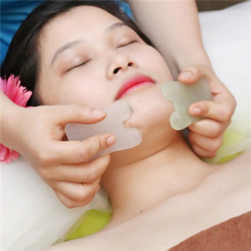 Kem massage cạo gió đả thông kinh lạc dùng trong SPA Đông Y