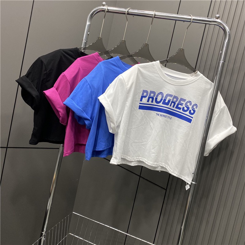 ÁO CROPTOP CHỮ PROGRESS (A2439)