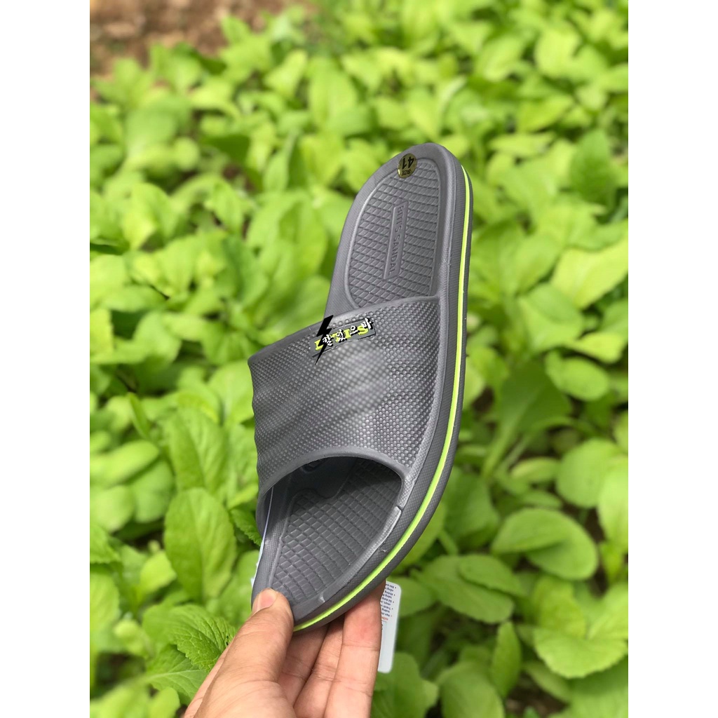 Dép lê đúc nguyên khối mã DEM057