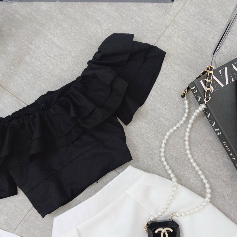 SET ÁO ĐEN BÈO BẸT + CHÂN VÁY TRẮNG MS372